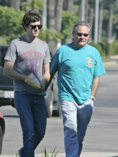 Sean Brody's brother Adam Brody and father Mark Brody